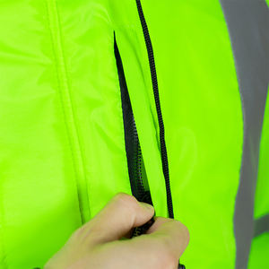 Chaqueta de Seguridad Reflectante de Alta Visibilidad para Invierno, con Capucha, Transpirable, para Exteriores, con Cierre de Cremallera y Manga Larga - Product Image 3