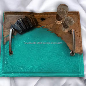 Plateau de service en bois et résine de vente chaude avec sous-verres plateau de canapé en noyer noir avec plateau décoratif en résine époxy - Product Image 5