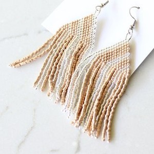 Boucles d'oreilles pendantes faites à la main de style bohème avec perles de rocaille pour femmes et filles, nouveaux bijoux tendance pour les fêtes et les cadeaux - Product Image 4