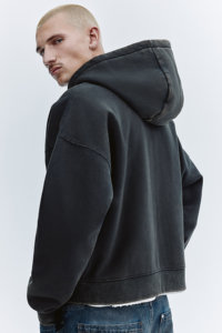 Sweat à capuche en polaire épais et chaud pour l'extérieur par temps froid et style urbain - Product Image 4