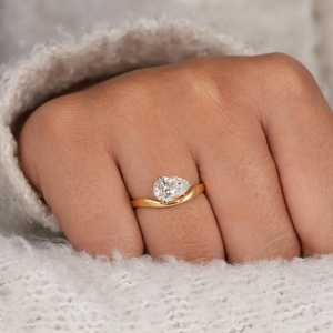 Anillo de banda curvada con diamante de corte pera de 2.01 quilates cultivado en laboratorio, diseño único, oro sólido de 18 quilates, joyería para ocasiones de boda y fiestas, para enamorados. - Product Image 4