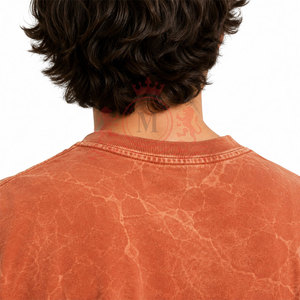 Camiseta Clásica de Hombros Caídos con Efecto Desgastado por el Sol, con Material de Algodón Resistente y Sensación Suave y Cómoda Durante Todo el Día - Product Image 5