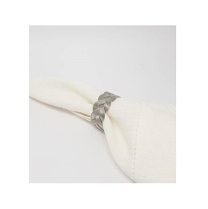 Elegante Anillo para Servilletas Cuadrado de Aluminio Plateado, Diseño Moderno, Ecológico, Duradero, con Borde Decorativo de Cuentas, Accesorio de Mesa - Product Image 4