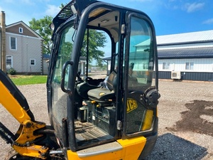 Excavatrice de marque supérieure JCB 8029CTS avec certificat EPA/CE et cabine fermée à basses heures avec chauffage et climatisation à vendre - Product Image 6