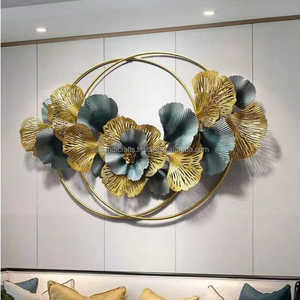 Sculpture murale florale en métal encadrée de style nordique, artisanale, branche de fleur dorée et bleue, plaque décorative à suspendre au mur - Product Image 4
