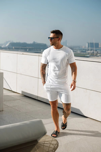 เสื้อยืดผู้ชายปี 2026 ผ้าโพลีเอสเตอร์/คอตตอนถัก แขนสั้น สไตล์วินเทจ สำหรับฤดูร้อน แบบ ODM ด้านหน้า - Product Image 3