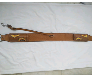 Sangle de selle de cheval western la plus vendue, en cuir, travaillée à la main |   Équipement d'équitation avec logo personnalisé, design de panier, exportation Inde, Pro. - Product Image 2