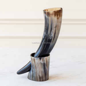 Taza de cuerno vikingo hecha a mano con soporte de cuero y soporte de metal | Taza de hidromiel de cuerno de búfalo natural para cerveza y regalo - Product Image 4