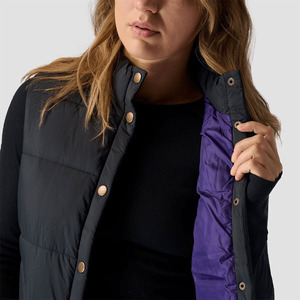 Gilet d'hiver chaud pour femmes fabriqué en Chine, gilet rembourré épais avec capuche amovible - Product Image 3