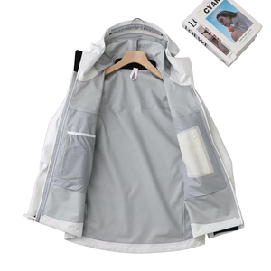 Chaqueta de Esquí Impermeable para Hombre con Capucha y Cierre de Cremallera, Tecnología Gore-Tex, Ropa de Exterior Negra - Product Image 4