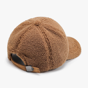Casquette de baseball personnalisée avec logo brodé en fausse fourrure de chameau marron, 6 panneaux, matière douce et pelucheuse, chaude, tendance, pour femmes - Product Image 4