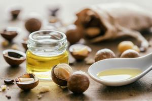 Aceite de Nuez de Macadamia Orgánico Puro Prensado en Frío con Perla para Masajes 1kg a Granel de Primera Calidad - Product Image 4