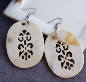 Pendientes de Cuerno Natural, Ecológicos, Hechos a Mano, Modernos, para Diseñadores y Tiendas de Joyería, Artesanía Natural de la India - Product Image 1
