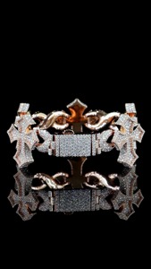 สร้อยข้อมือเทนนิสแบบ Iced Out Cross Infinity Link ประดับเพชร VVS1 Moissanite ผ่านการทดสอบเพชร ทองชมพู สไตล์คริสเตียน หรูหรา ระยิบระยับ สำหรับผู้ชาย - Product Image 2