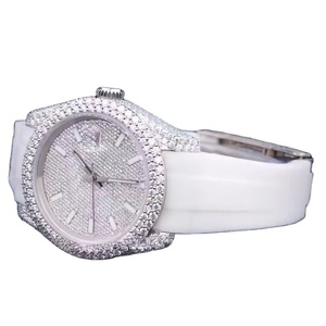 Elegante reloj VVS Moissanite, relojes de lujo de cuarzo con diamantes, reloj de goma de lujo con medio helado para hombres, deporte, negocios de moda - Product Image 3