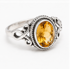 Anillo de Plata con Citrino, Anillo con Gema de Citrino Ovalada, Anillo de Plata de Ley, Joyería con Piedra de Nacimiento de Noviembre, Anillo de Citrino Hecho a Mano - Product Image 1