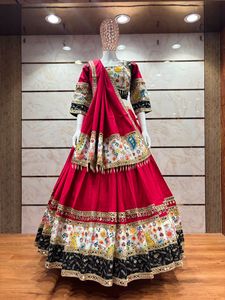 Ensemble Lehenga Choli blanc avec blouse brodée et dupatta, tenue traditionnelle indienne pour mariage, Diwali, soirée, longueur ras du sol, en soie romaine pour femme - Product Image 6