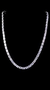 Collier tennis en diamants de laboratoire taille émeraude 30 CT |   Total 30 carats, qualité EF, pureté VVS-VS, certifié IGI |   Or blanc massif 14 carats, bijou de luxe - Product Image 4