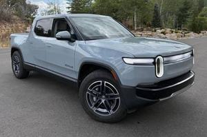 Obtenez la meilleure offre sur une Rivian R1T Adventure Edition d'occasion 2025 - Product Image 5