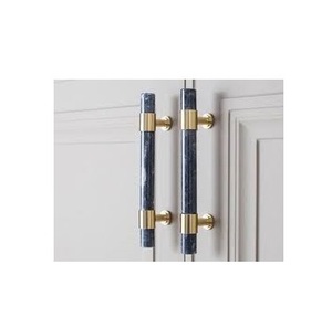 Tirador acrílico moderno y sencillo para puertas de armario de oficina y cajones, herraje de un solo orificio para puertas de armario y cajones. - Product Image 1