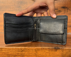 Portefeuille en cuir usiné à la main portefeuille en fourrure de vachette à longue fermeture éclair pour hommes nouveauté mode couleur marron porte-monnaie cadeau pour lui - Product Image 6