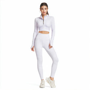 Ensemble de vêtements de yoga athlétiques 2 pièces 100% polyester, ensemble de sport 2 pièces pour femmes, legging de compression et hauts - Product Image 5