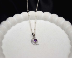 Collier pendentif en argent 925 avec améthyste en forme de croissant de lune, bijoux romantiques pour femmes, à porter au quotidien - Product Image 4