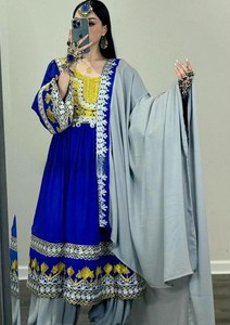 Vestido de novia tradicional hecho a mano con bordado, 100% poliéster, estilo afgano Kuchi, manga corta, cintura natural, color en contraste, para mujer. - Product Image 5