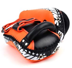 แผ่นเตะคู่ฝึกซ้อมมวยคิกบ็อกซิ่ง ยี่ห้อ Twins Orange Custom Brand รุ่น AFS-KS-001 ผลิตจากวัสดุ PU ทนทาน ใช้งานได้ทุกฤดู - Product Image 4