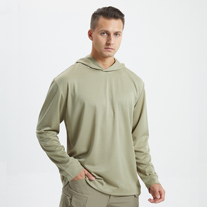 T-shirt à capuche noir pour homme, manches longues, polyester respirant, couleur unie, coupe classique, vêtements pour toutes les saisons - Product Image 2