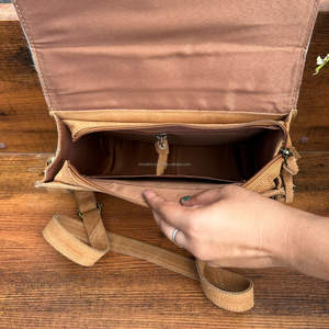 Nouveaux sacs à bandoulière en cuir suédé marron gravés au laser personnalisés pour femmes sacs à main de créateur en cuir de vachette - Product Image 6