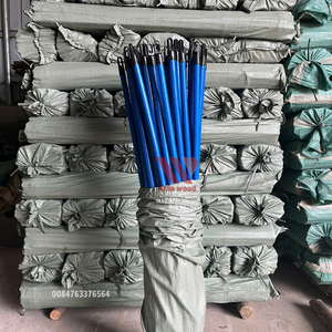 Vente en gros Bâton de balai à filetage italien avec revêtement en PVC Bâtons de balai en bois de couleur bleue Manche de balai rond bon marché - Product Image 2