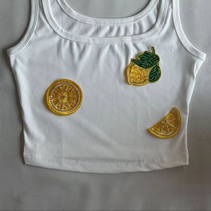 Haut en coton côtelé léger de qualité supérieure à imprimé numérique de la boutique indienne, idéal pour les jeunes filles au bureau, avec manches courtes, longueur courte, en promotion ! - Product Image 1