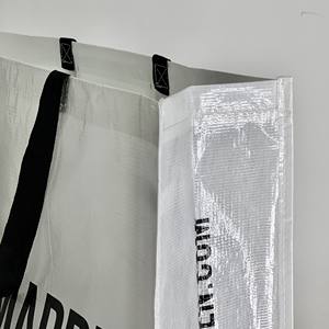 Bolsa de Mano Promocional con Logotipo Personalizado, Bolsa de Mano Multifuncional de Gran Capacidad, Bolsa de RPET de Tela No Tejida de Vietnam - Product Image 5