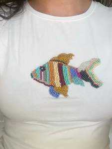 T-shirt en coton blanc à manches courtes pour femmes avec broderie florale d'orchidée violette en perles et sequins, vêtement décontracté - Product Image 6