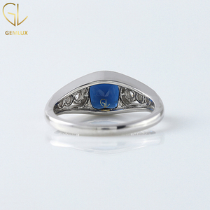 Bague de fiançailles vintage Art Déco en or blanc 10 carats avec saphir taille coussin et moissanite sertie de milgrain, cadeau d'anniversaire - Product Image 4