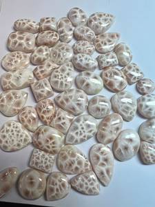 Cabujones de Piedra Preciosa Natrolita o Thomsonita Natural, Corte Ovalado, Formas Mixtas, Rosa Blanco, Tamaño Libre, Cabujones Sueltos - Product Image 2