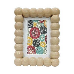 Cadre photo mural design antique pour photos de bébé, cadre photo fantaisie en bois et résine, décoration murale pour salon. - Product Image 1