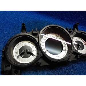 ชุดหน้าปัดเรือนไมล์มือสองสำหรับรถยนต์ C-class รุ่น A2049004609 - Product Image 2