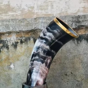 Corne à boire Viking Buffalo de 500 ml avec bordures en laiton et étuis en cuir, corne à boire naturelle en buffle, prix de gros - Product Image 1