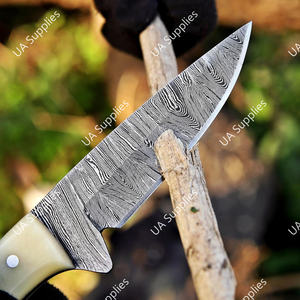 Cuchillo EDC de Hoja Fija de Acero de Damasco Hecho a Mano con Punta Caída para Caza y Camping al Aire Libre, Mango Ergonómico de Hueso de Camello, Grado Industrial - Product Image 3