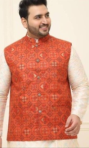 Conjunto de Kurta-Pyjama de Seda de Primera Calidad con Diseño Geométrico y Koti Jacquard con Trabajo de Tejido Autoprintado, Proveedor Indio - Product Image 4