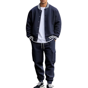 Ensemble de survêtement rouge pour homme, manches longues, col boutonné, couleur unie, style décontracté, vêtement d'automne, matière polyester respirante, côtés - Product Image 3