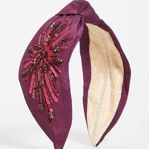 Bandeau pour cheveux en tissu brodé de perles de rocaille, style mode, d'Inde, multicolore, pour femmes et filles - Product Image 1