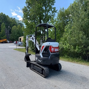 Mini-excavatrice Bobcat de classe cinq tonnes, machine sur chenilles avec commande hydraulique avancée et une efficacité élevée. - Product Image 1