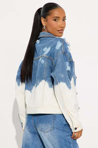 Chaqueta vaquera desgastada para mujer con agujeros rotos y diseño de bloques de color con efecto goteo, corte regular, abrigo casual de primavera - Product Image 2