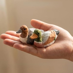 Figurines de canard sculptées à la main en bois de Sheesham, vente en gros |   Moradabad - Product Image 4