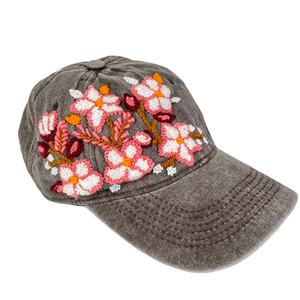 Casquette brodée avec logo et design personnalisés, logo brodé en 3D détaillé, casquette brodée unisexe à vendre - Product Image 1