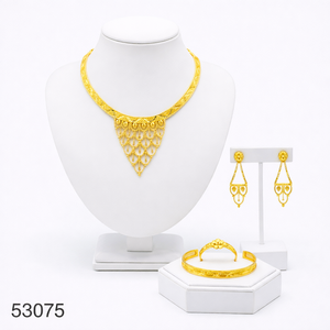 Ensemble collier et boucles d'oreilles pendantes élégants en zircon plaqué or, motif feuille tendance pour femme, avec chaîne corde de 16 pouces 53075 - Product Image 1
