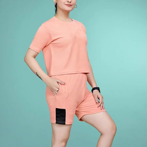 Nouvelle mode féminine, ensemble décontracté de t-shirt à manches courtes et short, personnalisable ODM, vente en gros, ensemble deux pièces pour femmes - Product Image 5